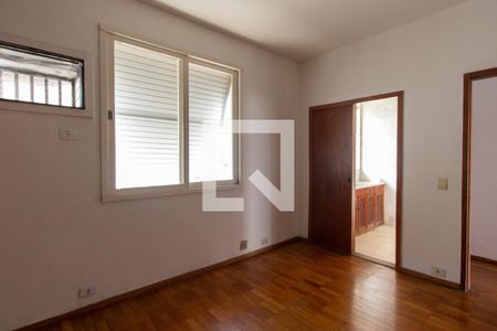 Apartamento para alugar com 241m², 4 quartos e 2 vagas Apartamento para alugar com 241m², 4 quartos e 2 vagasSuite 1