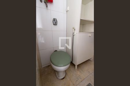 Apartamento para alugar com 241m², 4 quartos e 2 vagas Apartamento para alugar com 241m², 4 quartos e 2 vagasBanheiro Suite 1