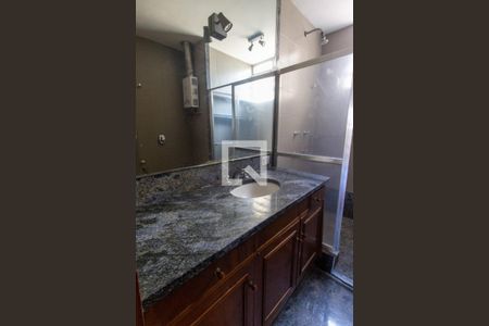 Apartamento para alugar com 241m², 4 quartos e 2 vagas Apartamento para alugar com 241m², 4 quartos e 2 vagasBanheiro Suite 2