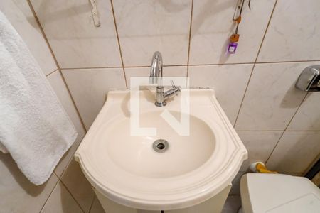 Casa à venda com 126m², 2 quartos e 2 vagas Casa à venda com 126m², 2 quartos e 2 vagasBanheiro