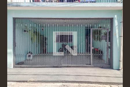 Casa à venda com 126m², 2 quartos e 2 vagas Casa à venda com 126m², 2 quartos e 2 vagasFachada