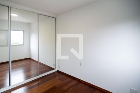 Apartamento à venda com 212m², 3 quartos e 4 vagas Apartamento à venda com 212m², 3 quartos e 4 vagasSuíte 2