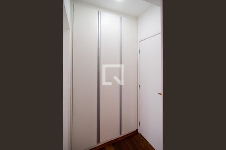 Apartamento à venda com 212m², 3 quartos e 4 vagas Apartamento à venda com 212m², 3 quartos e 4 vagasSuíte 2