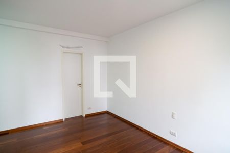 Apartamento à venda com 212m², 3 quartos e 4 vagas Apartamento à venda com 212m², 3 quartos e 4 vagasSuíte 3