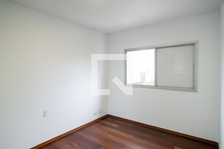 Apartamento à venda com 212m², 3 quartos e 4 vagas Apartamento à venda com 212m², 3 quartos e 4 vagasSuíte 1