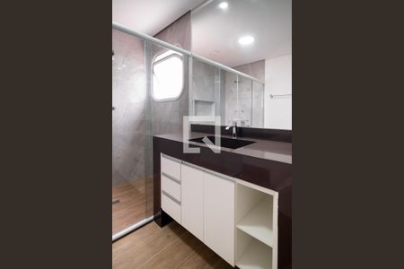 Apartamento à venda com 212m², 3 quartos e 4 vagas Apartamento à venda com 212m², 3 quartos e 4 vagasBanheiro Suíte 3