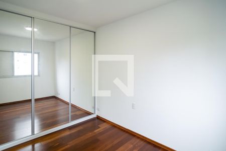 Apartamento à venda com 212m², 3 quartos e 4 vagas Apartamento à venda com 212m², 3 quartos e 4 vagasSuíte 1