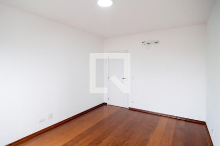 Apartamento à venda com 212m², 3 quartos e 4 vagas Apartamento à venda com 212m², 3 quartos e 4 vagasEscritório