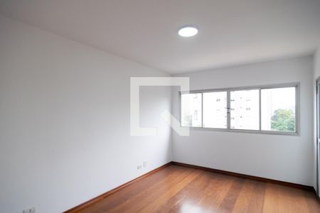 Apartamento à venda com 212m², 3 quartos e 4 vagas Apartamento à venda com 212m², 3 quartos e 4 vagasEscritório
