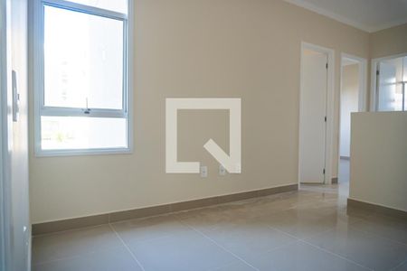Sala de apartamento para alugar com 2 quartos, 45m² em Parque São Jorge, Campinas