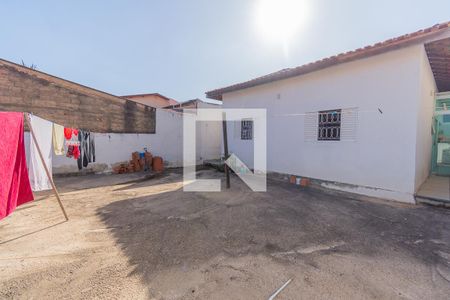Casa à venda com 136m², 3 quartos e 2 vagasQuintal