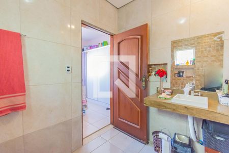 Casa à venda com 136m², 3 quartos e 2 vagasBanheiro da Suíte