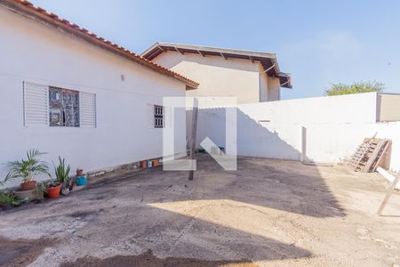 Casa à venda com 136m², 3 quartos e 2 vagasQuintal