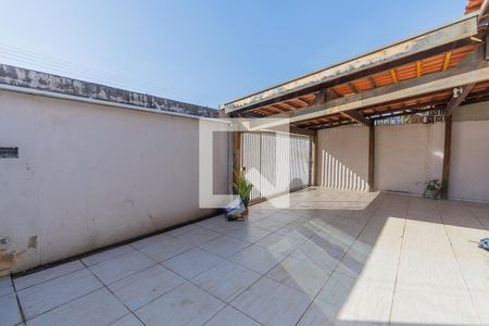 Casa à venda com 136m², 3 quartos e 2 vagasGaragem