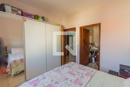 Casa à venda com 136m², 3 quartos e 2 vagasQuarto 3 - Suíte