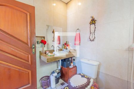 Casa à venda com 136m², 3 quartos e 2 vagasBanheiro da Suíte