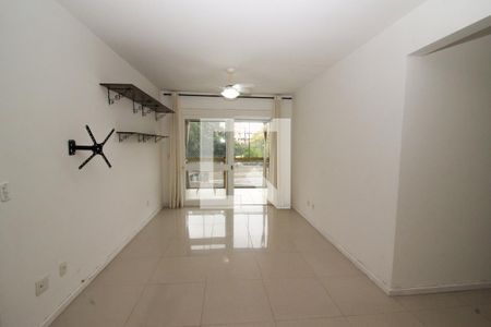 Sala de apartamento para alugar com 3 quartos, 95m² em Azenha, Porto Alegre