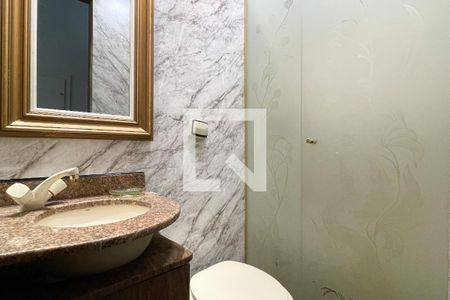 Apartamento à venda com 55m², 1 quarto e 2 vagasBanheiro social