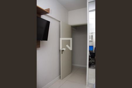 Quarto 01 de apartamento à venda com 2 quartos, 68m² em Todos Os Santos, Rio de Janeiro