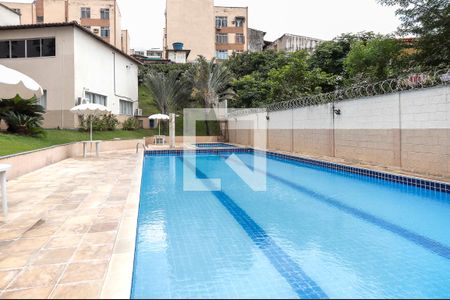 Apartamento à venda com 55m², 2 quartos e 1 vaga Apartamento à venda com 55m², 2 quartos e 1 vagaPiscina