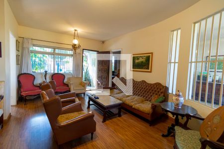 Casa à venda com 4 quartos, 246m² em Rolinópolis, São Paulo