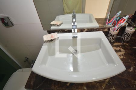 Casa à venda com 448m², 3 quartos e 2 vagasBanheiro