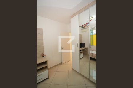 Casa à venda com 448m², 3 quartos e 2 vagasQuarto 3