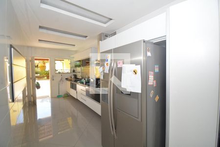 Casa à venda com 448m², 3 quartos e 2 vagasCozinha