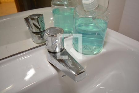 Casa à venda com 448m², 3 quartos e 2 vagasBanheiro 1 da Churrasqueira - Torneira