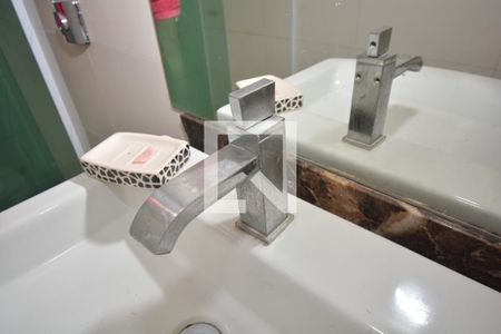 Casa à venda com 448m², 3 quartos e 2 vagasBanheiro - Torneira