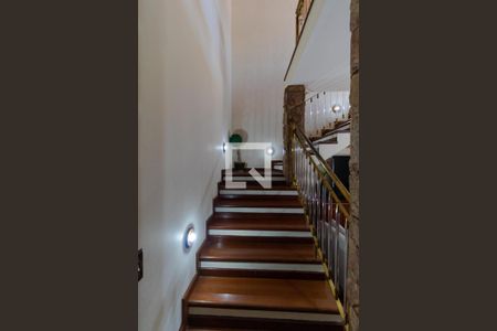Escada de casa à venda com 3 quartos, 259m² em Jardim Campos Eliseos, Campinas