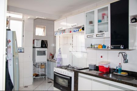 Apartamento à venda com 140m², 4 quartos e 3 vagas Apartamento à venda com 140m², 4 quartos e 3 vagasCozinha