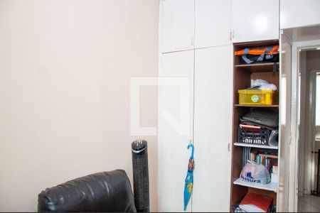 Apartamento à venda com 140m², 4 quartos e 3 vagas Apartamento à venda com 140m², 4 quartos e 3 vagasQuarto