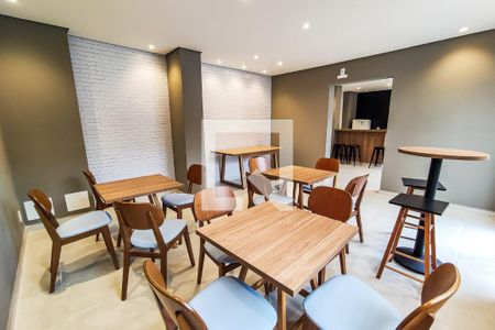 Apartamento à venda com 24m², 1 quarto e sem vaga Apartamento à venda com 24m², 1 quarto e sem vagaÁrea Comum - Salão de Festas