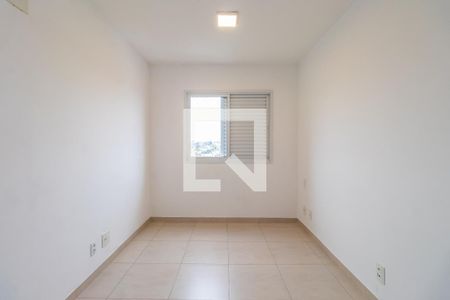 Quarto 1 de apartamento para alugar com 2 quartos, 64m² em Jardim Tupanci, Barueri