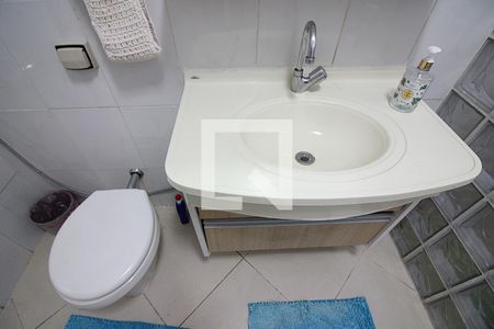 Casa à venda com 190m², 2 quartos e 2 vagasBanheiro Social