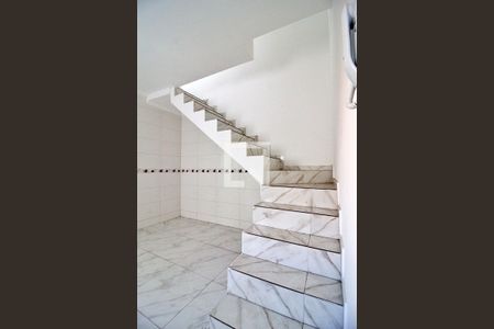 Apartamento para alugar com 120m², 2 quartos e 2 vagasEscada