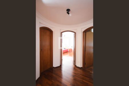 Apartamento à venda com 258m², 4 quartos e 8 vagasCorredor