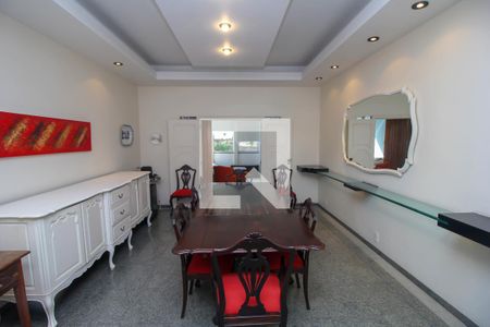 Apartamento para alugar com 288m², 3 quartos e 1 vagaSala de Jantar