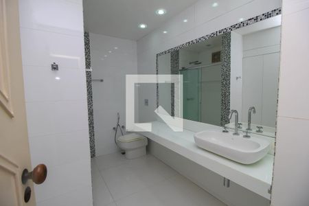 Apartamento para alugar com 288m², 3 quartos e 1 vagaBanheiro Social