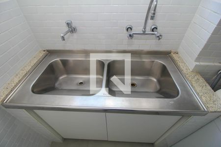 Apartamento para alugar com 288m², 3 quartos e 1 vagaÁrea de Serviço