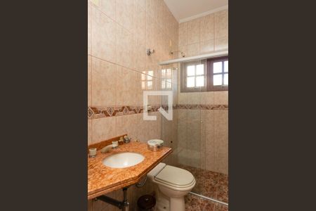 Casa à venda com 350m², 4 quartos e 2 vagasBanheiro da Suíte 2