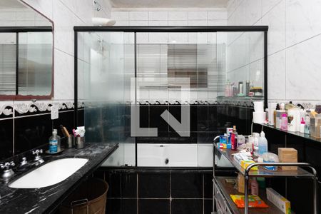 Casa à venda com 350m², 4 quartos e 2 vagasBanheiro da Suíte 3