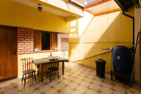 Casa à venda com 350m², 4 quartos e 2 vagasQuintal