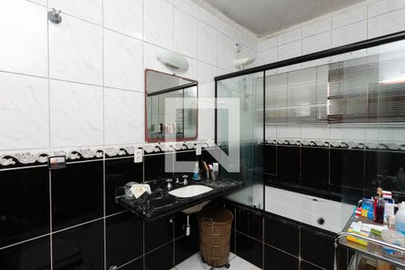Casa à venda com 350m², 4 quartos e 2 vagasBanheiro da Suíte 3