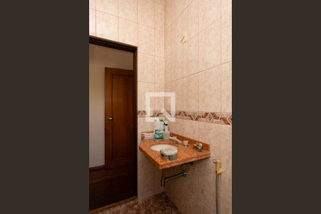 Casa à venda com 350m², 4 quartos e 2 vagasBanheiro da Suíte 2