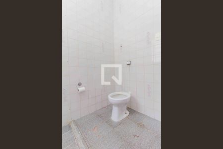 Casa à venda com 170m², 3 quartos e 1 vaga Casa à venda com 170m², 3 quartos e 1 vagaBanheiro 1