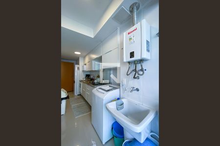 Apartamento à venda com 143m², 3 quartos e 2 vagas Apartamento à venda com 143m², 3 quartos e 2 vagasÁrea de serviço