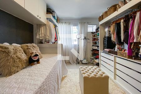 Apartamento à venda com 143m², 3 quartos e 2 vagas Apartamento à venda com 143m², 3 quartos e 2 vagasQuarto 1