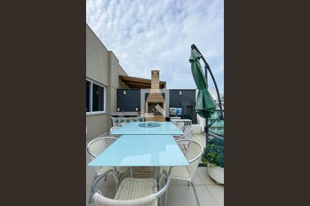 Apartamento à venda com 143m², 3 quartos e 2 vagas Apartamento à venda com 143m², 3 quartos e 2 vagasTerraço - churrasqueira